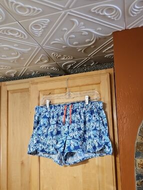 Lilly Pulitzer Luxletic Run Around Shorts Get Trunky Blue White Elephant Print